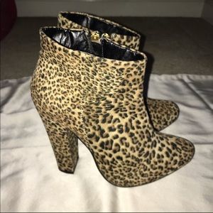 Leopard booties 🐆🐆🐆